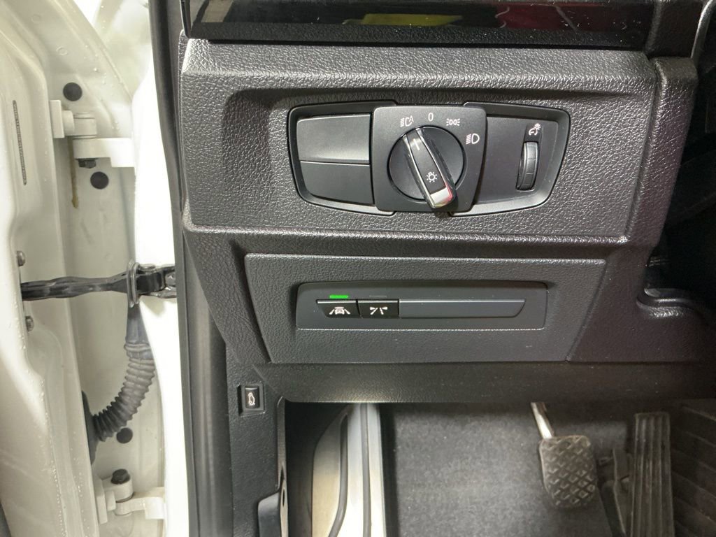 Used 2017 BMW M2 image 17