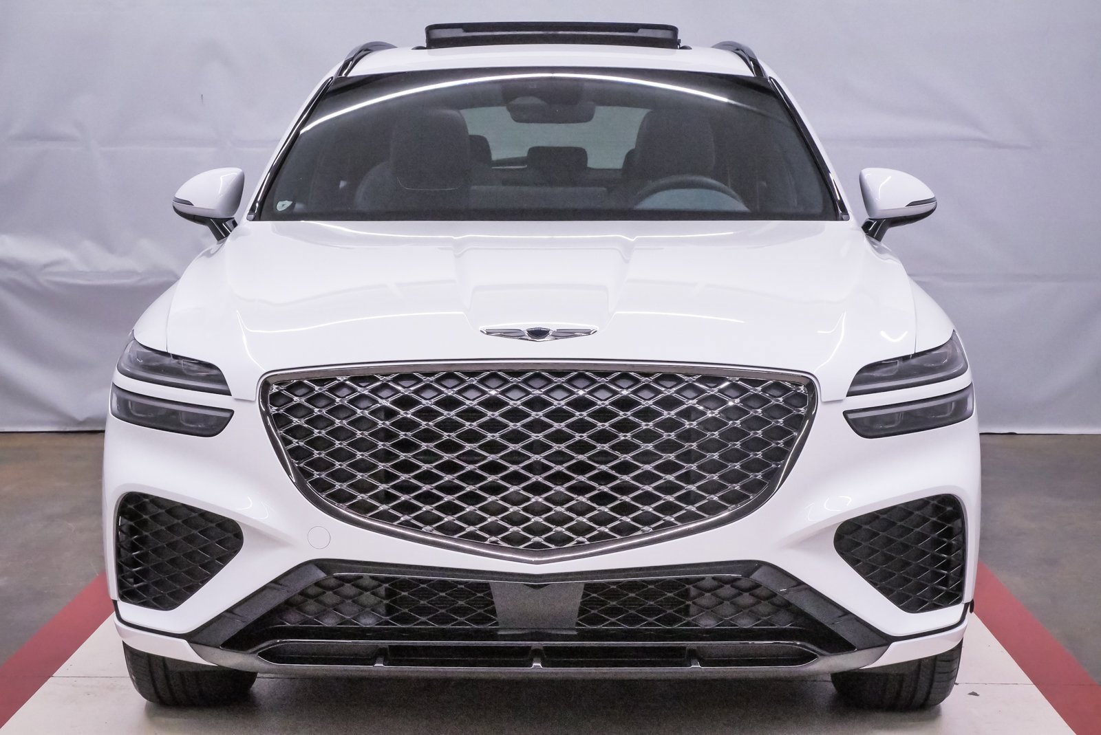 Certified 2025 Genesis GV70 3.5T Sport image 4