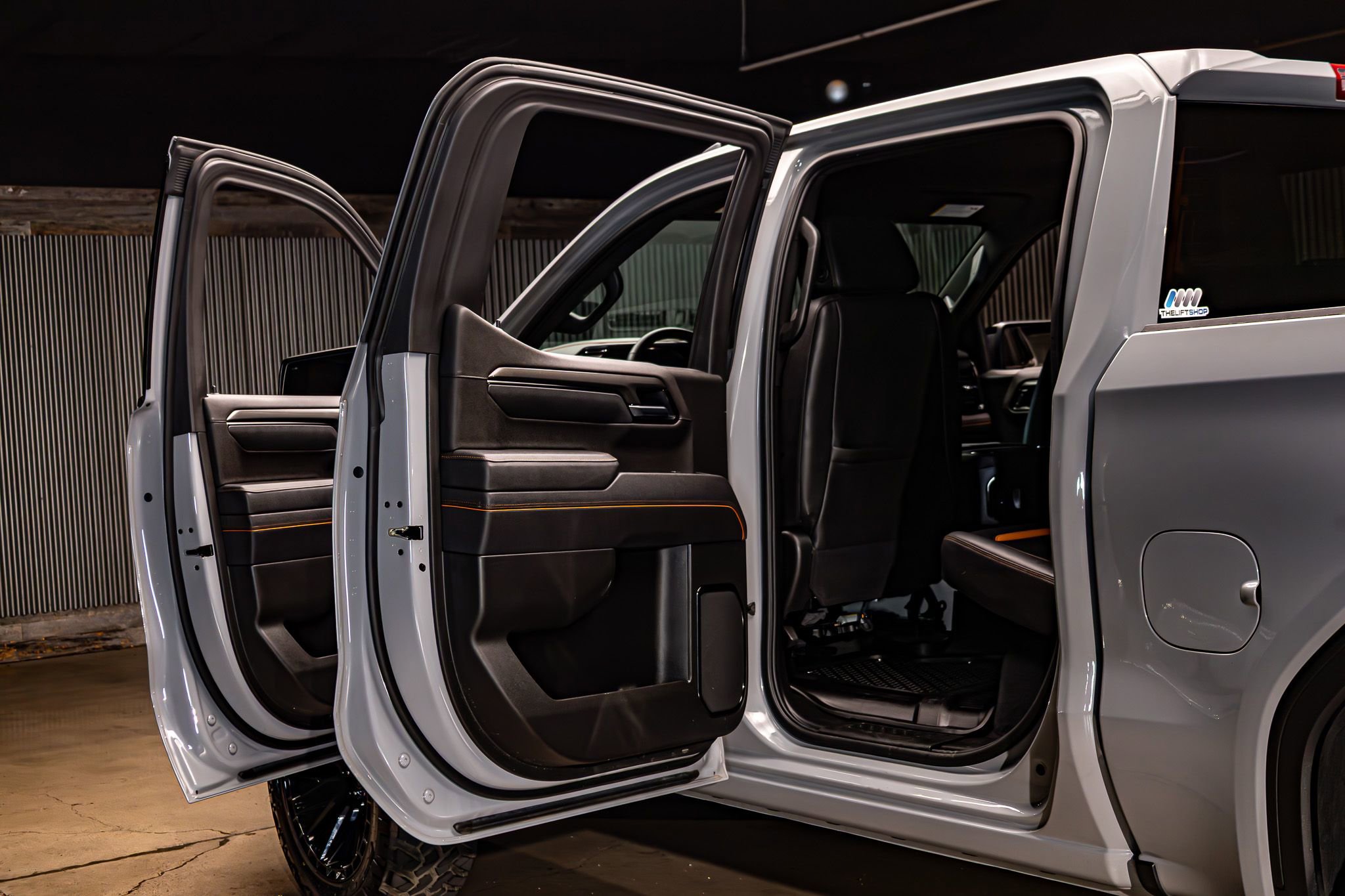 Used 2025 GMC Sierra 1500 AT4 w/ Technology Package image 29