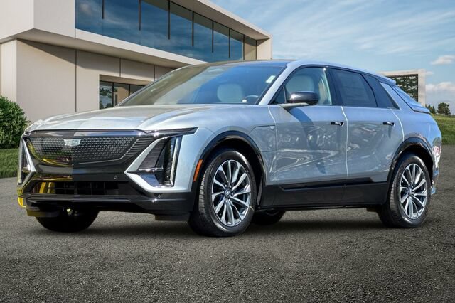New 2026 Cadillac Lyriq Sport w/ LPO, Floor Liner Package AWD/4WD image 8