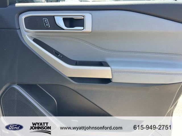 Certified 2023 Ford Explorer XLT w/ Equipment Group 202A AWD/4WD image 23