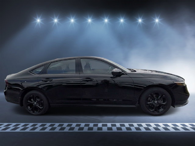 Used 2025 Honda Accord SE image 2