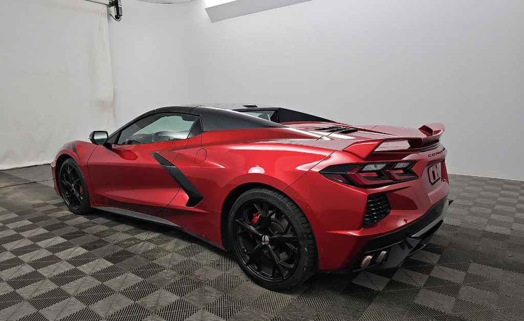 Used 2021 Chevrolet Corvette Stingray Premium Conv w/ Z51 Performance Package RWD image 4