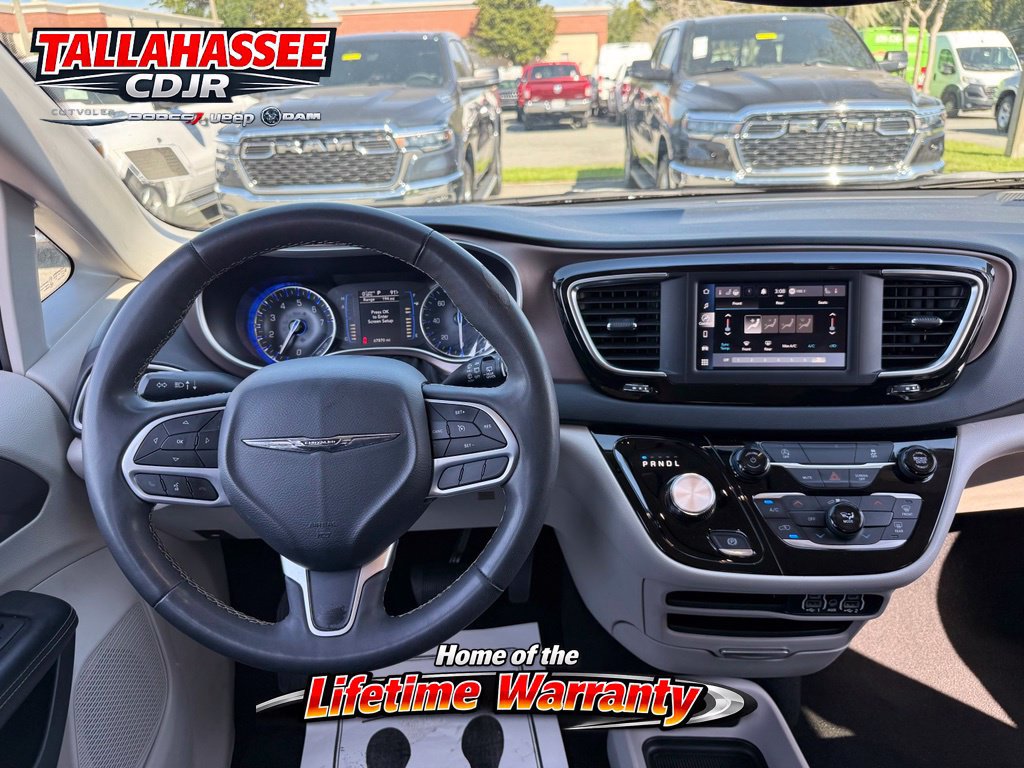 Used 2023 Chrysler Voyager LX FWD image 36