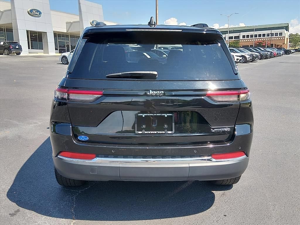 Used 2022 Jeep Grand Cherokee Limited RWD image 5