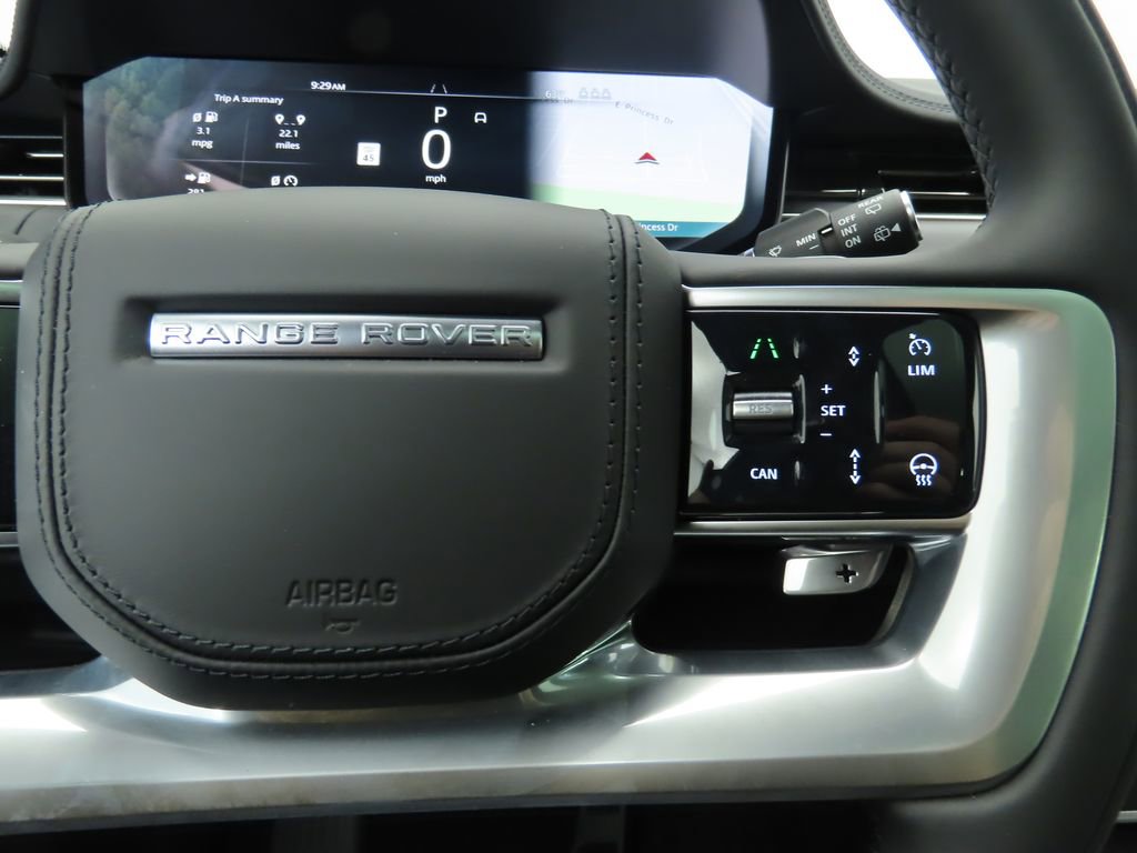 New 2025 Land Rover Range Rover SE image 12