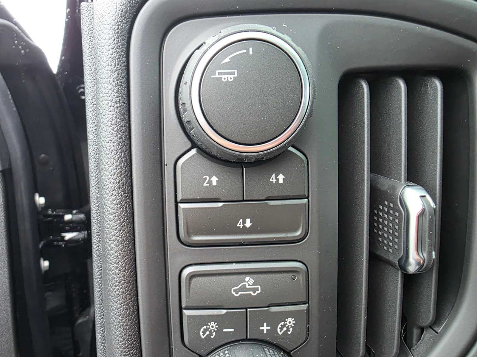 New 2026 Chevrolet Silverado 2500 Custom w/ Custom Convenience Package AWD/4WD image 23