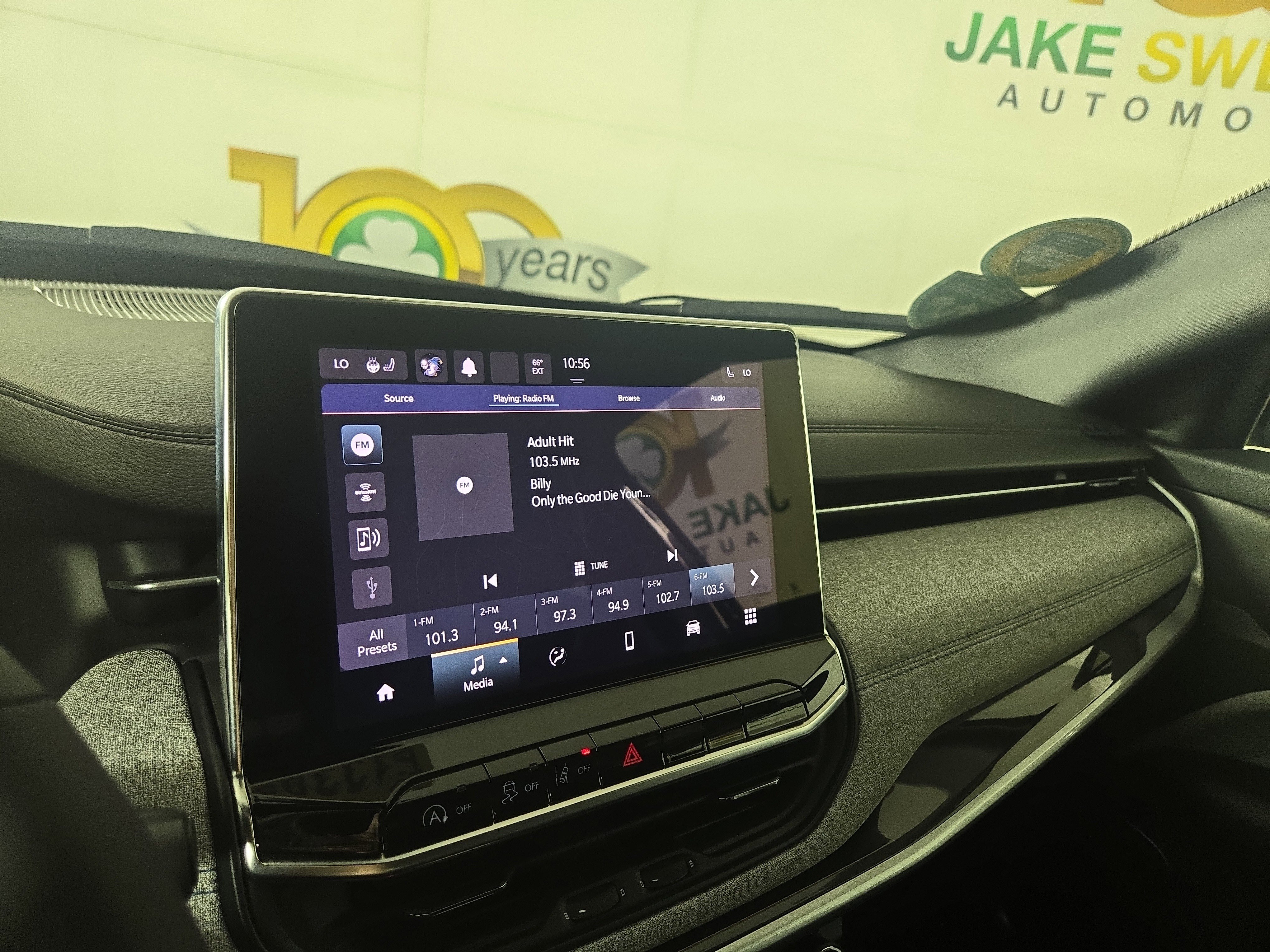 Certified 2024 Jeep Compass Latitude w/ Convenience Group AWD/4WD image 20