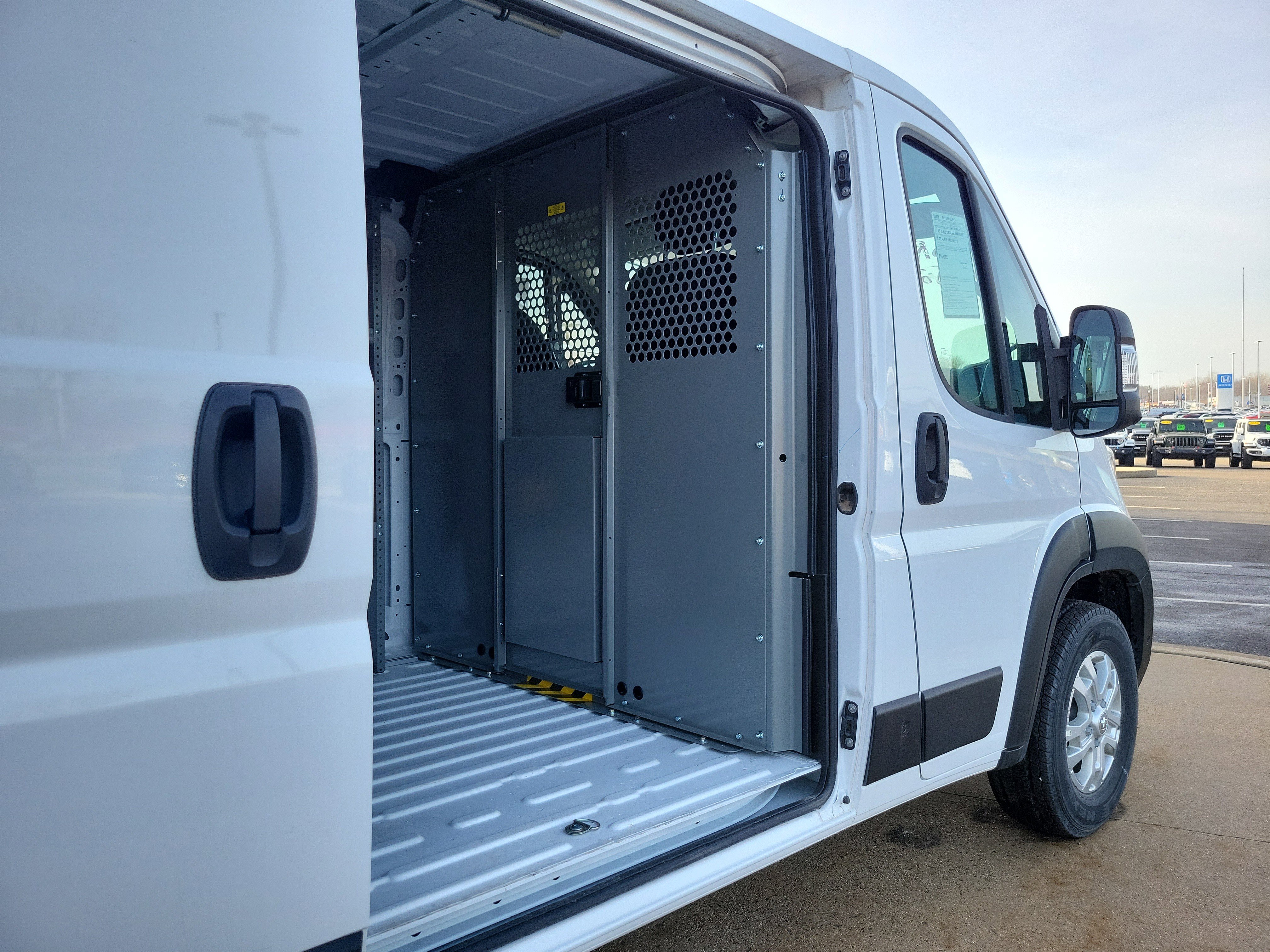 Used 2025 RAM ProMaster 2500 w/ Quick Order Package 22G SLT image 14