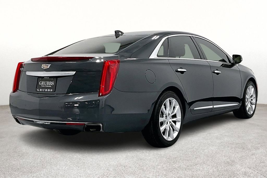 Used 2017 Cadillac XTS Luxury image 2