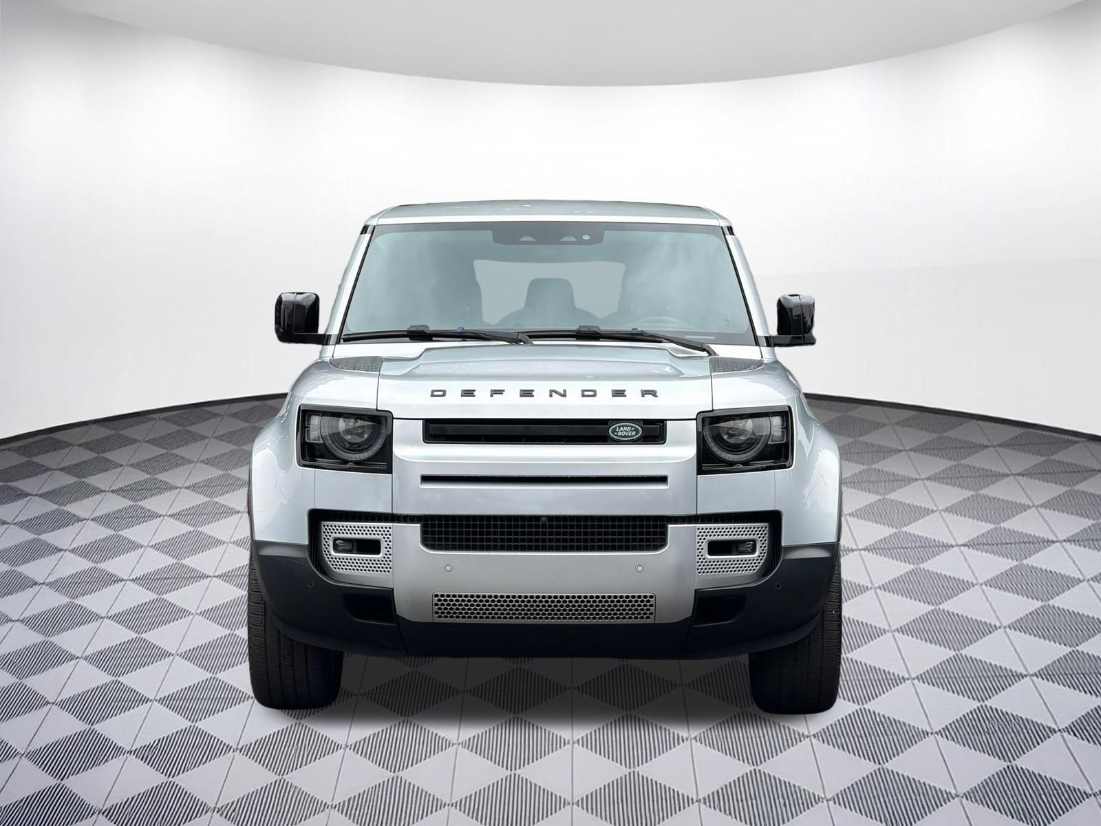 Used 2023 Land Rover Defender 110 SE AWD/4WD image 6