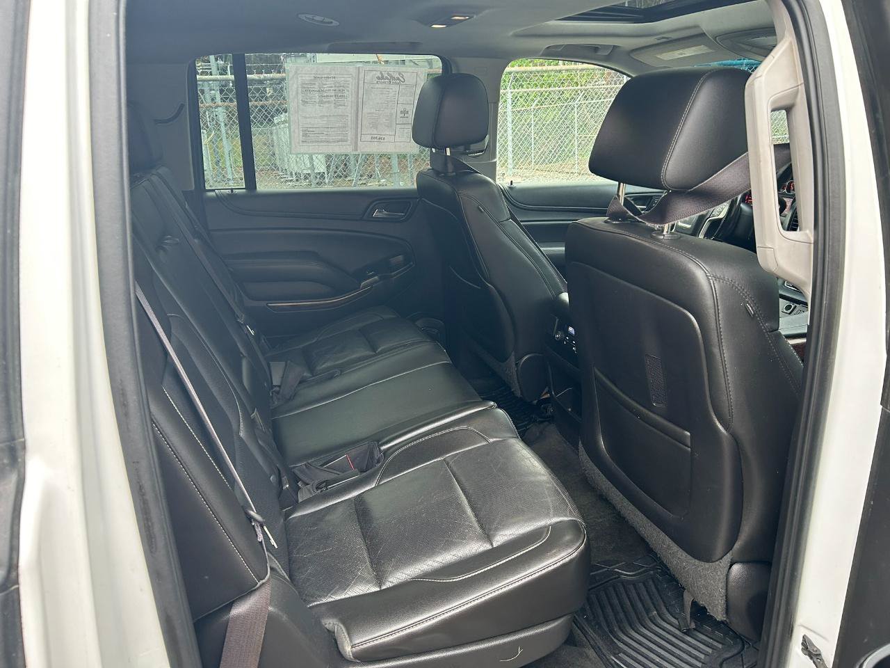 Used 2015 GMC Yukon XL SLT AWD/4WD image 16