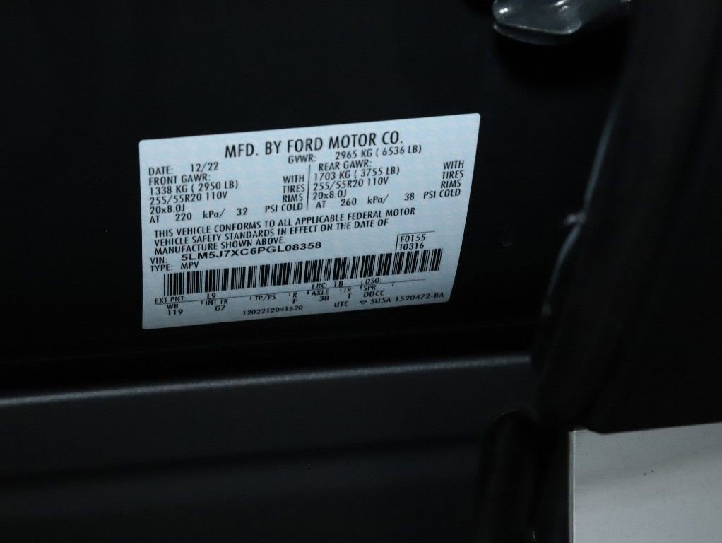 Certified 2023 Lincoln Aviator Reserve w/ Equipment Group 201A image 24