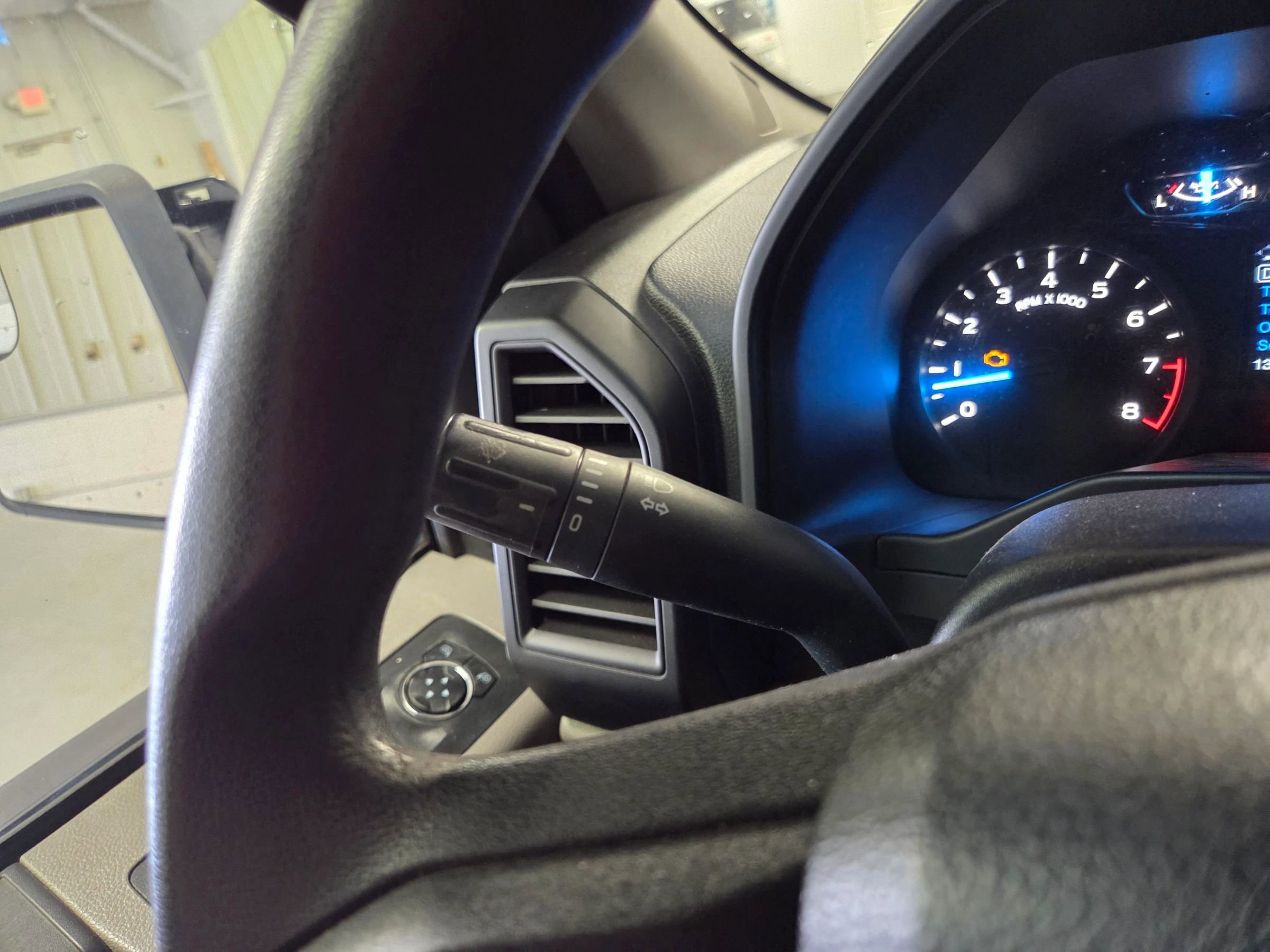 Used 2016 Ford F150 XL w/ Equipment Group 101A Mid image 18