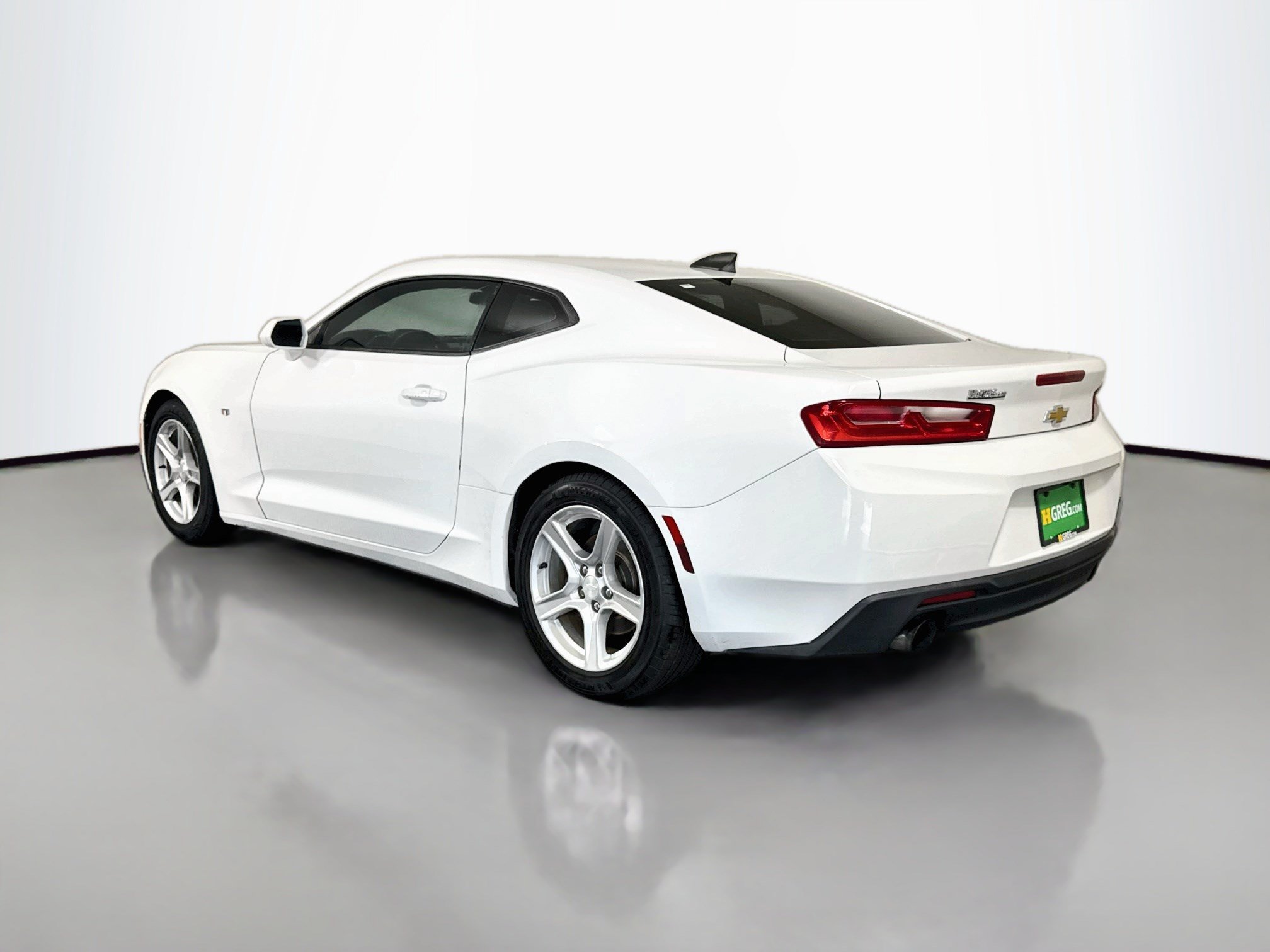Used 2017 Chevrolet Camaro LT RWD image 7