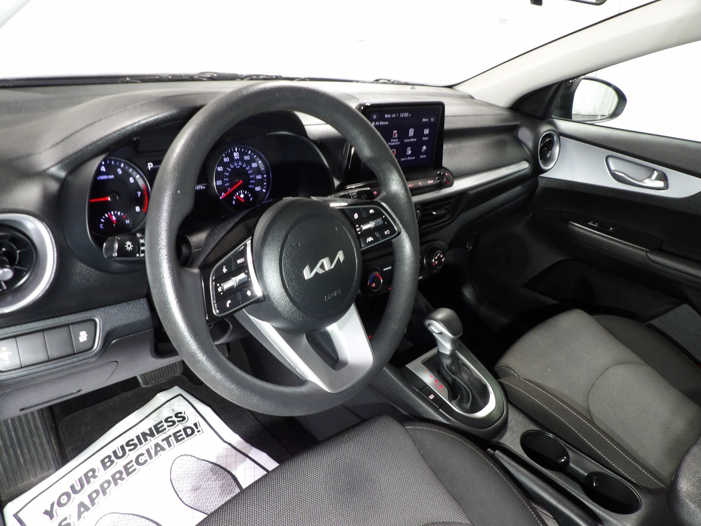 Used 2024 Kia Forte LXS FWD image 9