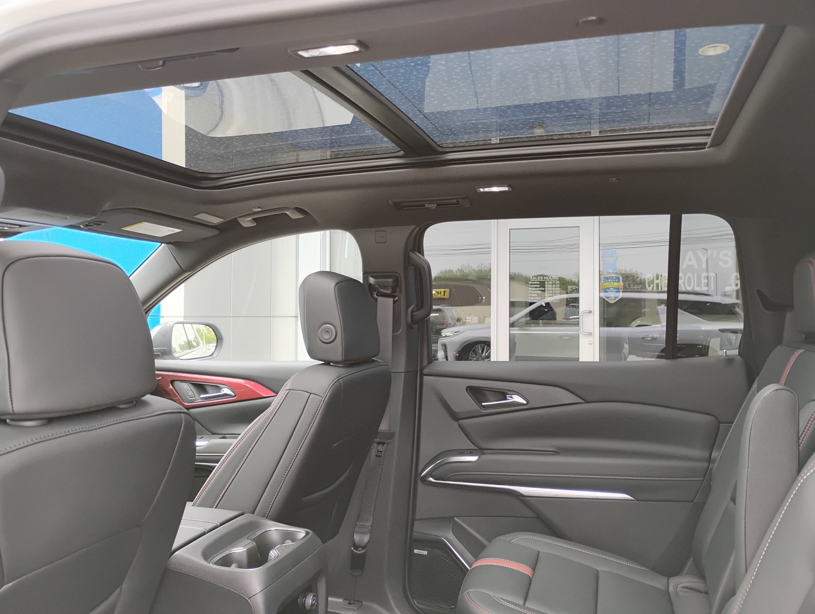 New 2026 Chevrolet Traverse RS FWD image 29