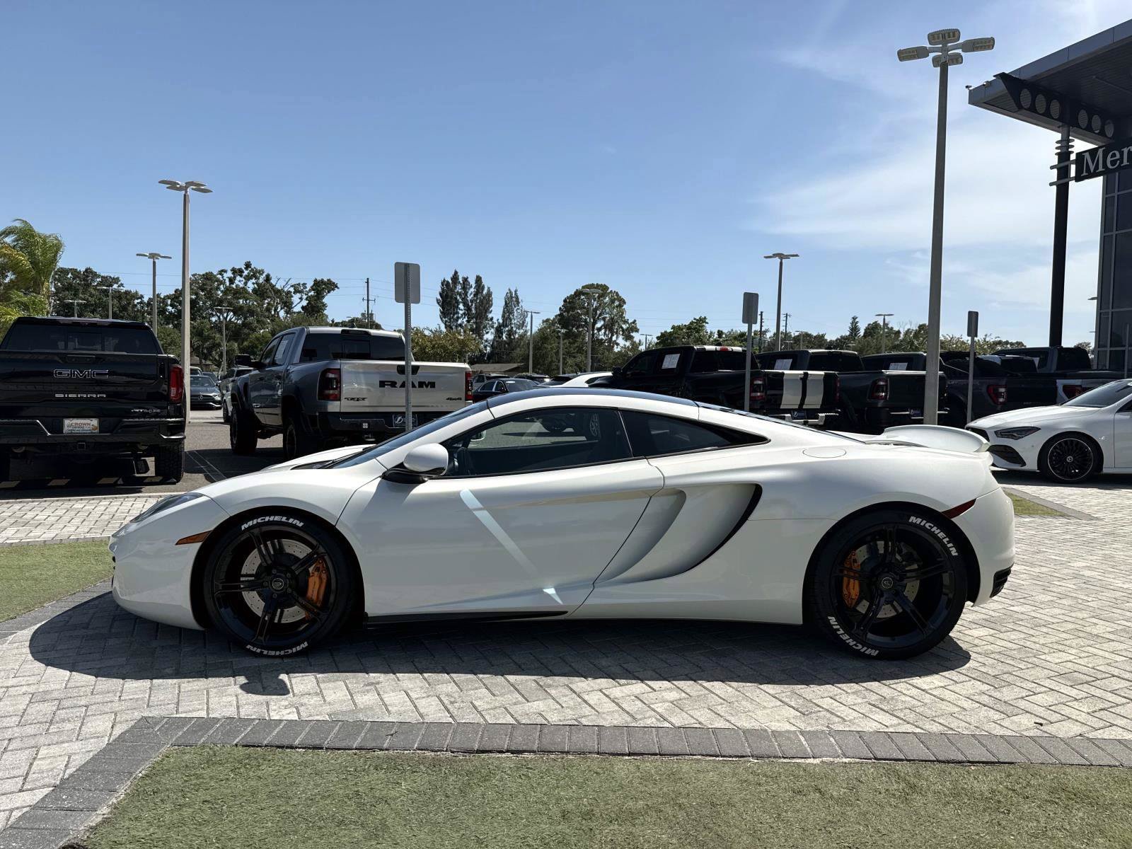 Used 2012 McLaren MP4-12C Coupe RWD image 3