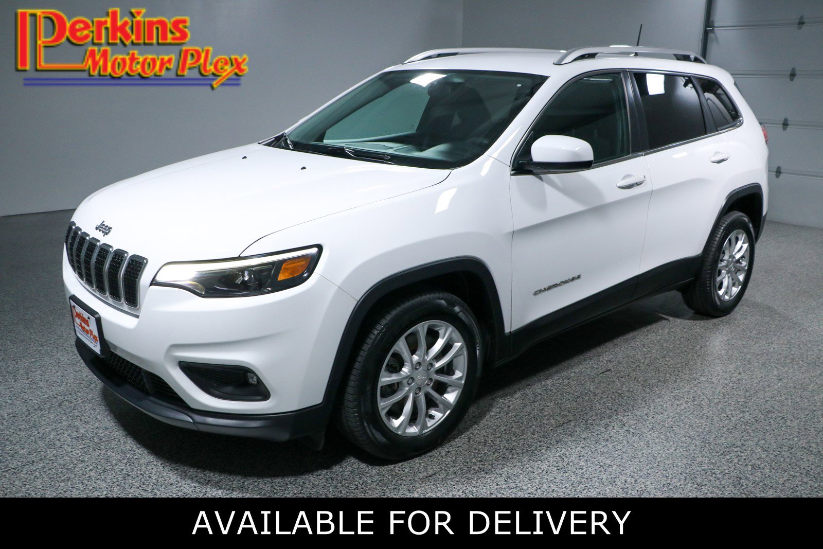 Used 2019 Jeep Cherokee Latitude w/ Popular Appearance Group