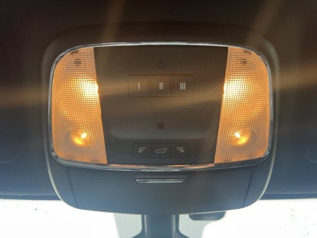 Used 2019 Jeep Grand Cherokee Altitude image 32