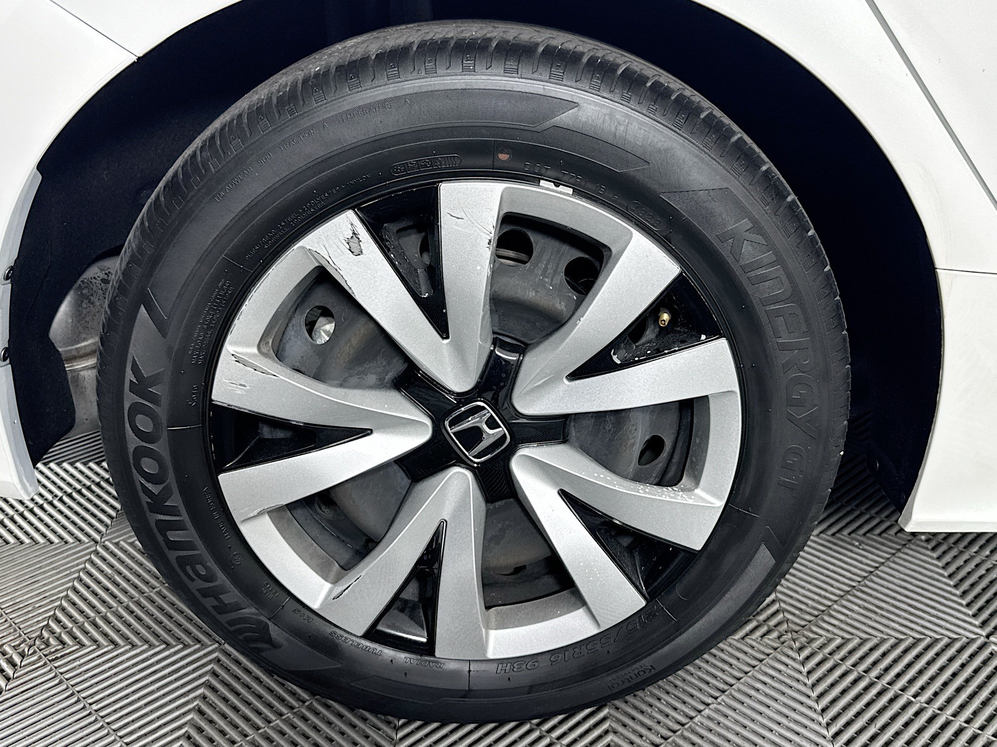 Used 2024 Honda Civic LX image 31