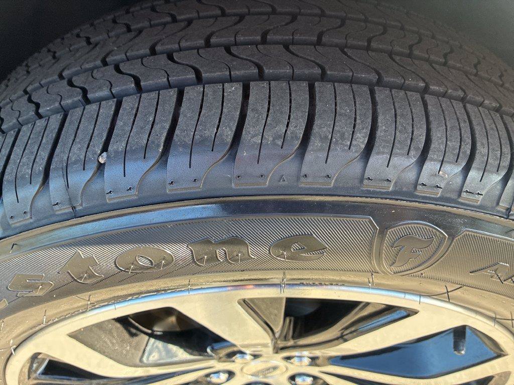 Used 2025 Ford Explorer ST-Line AWD/4WD image 32