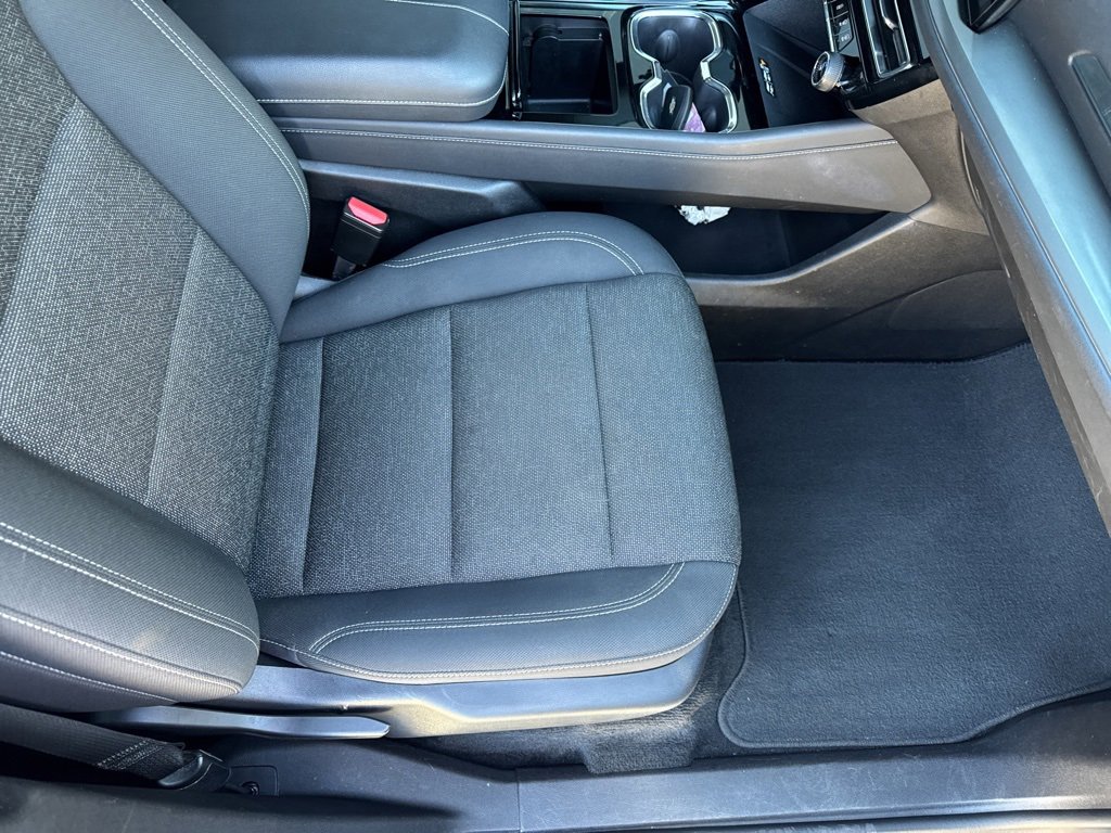 Used 2024 Chevrolet Traverse LT image 14