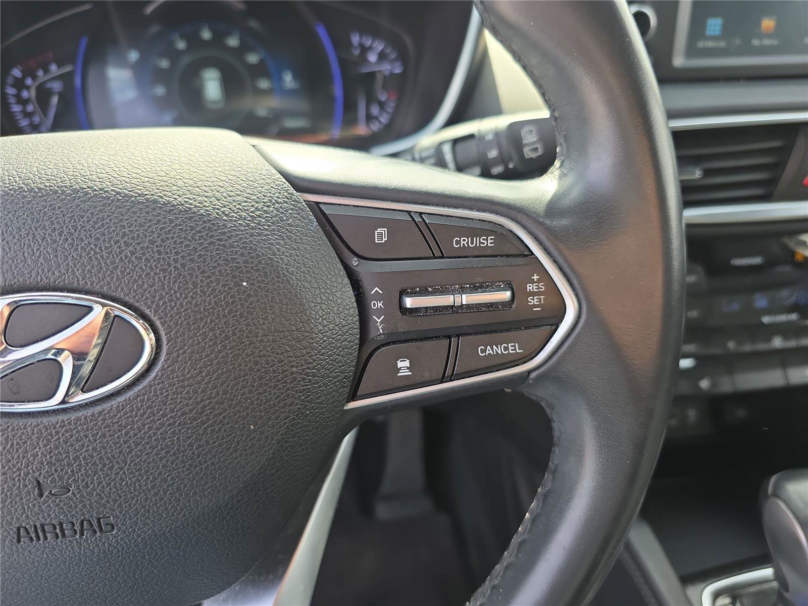 Used 2019 Hyundai Santa Fe Limited w/ Cargo Package image 23