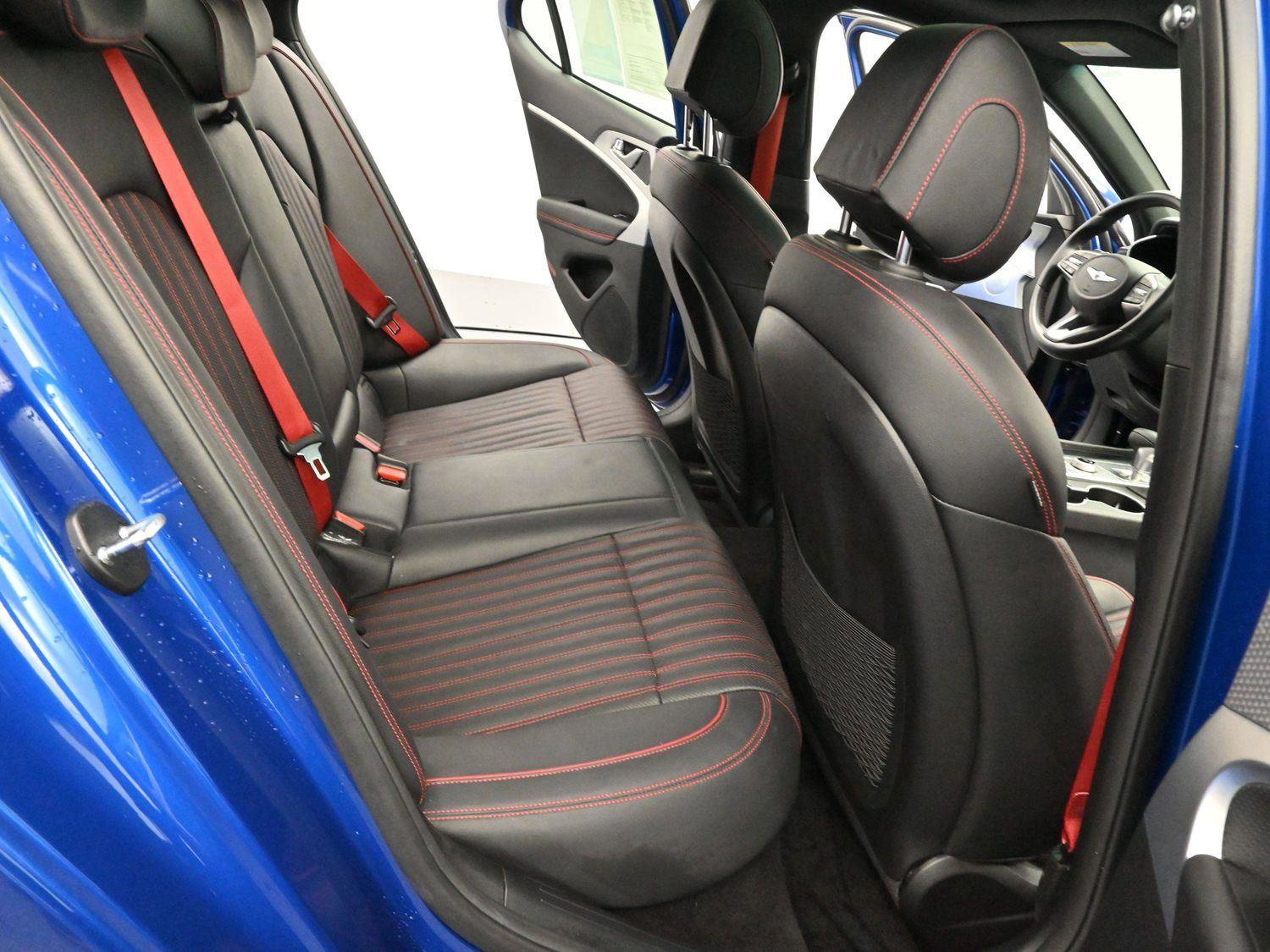 Used 2023 Genesis G70 2.0T w/ Sport Prestige Package image 32