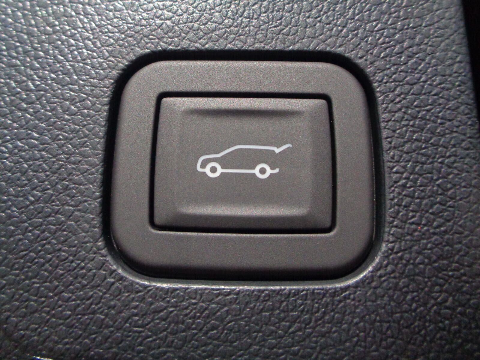 New 2027 Chevrolet Equinox RS w/ Safety and Technology Package AWD/4WD image 9