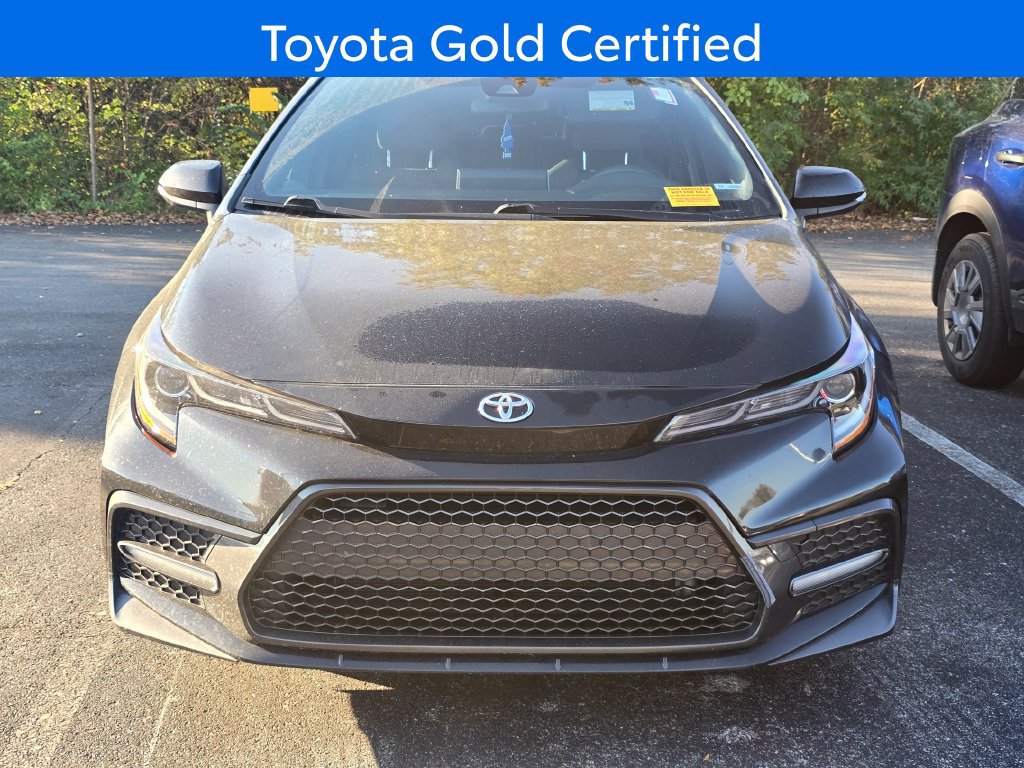 Used 2021 Toyota Corolla SE FWD image 2