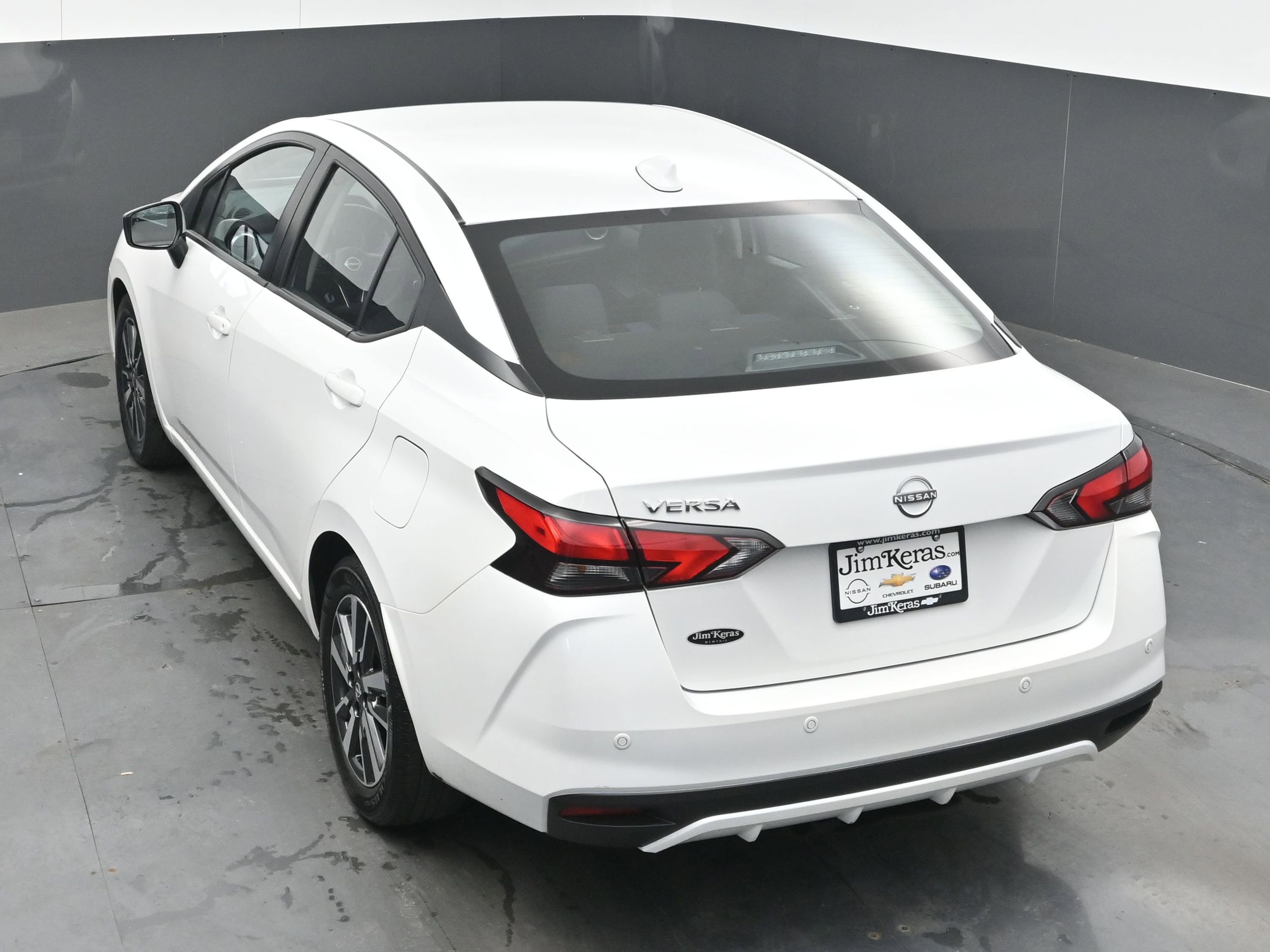 Used 2025 Nissan Versa SV image 40