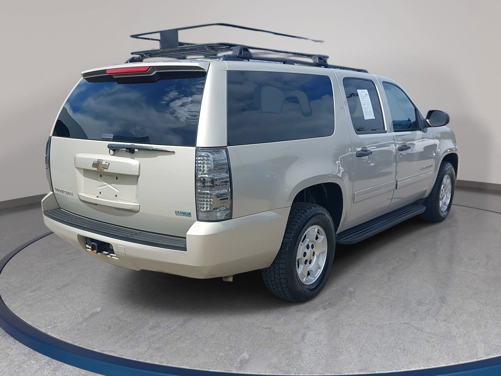 Used 2010 Chevrolet Suburban LS RWD image 5