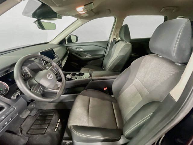 Used 2026 Nissan Rogue SV FWD image 20