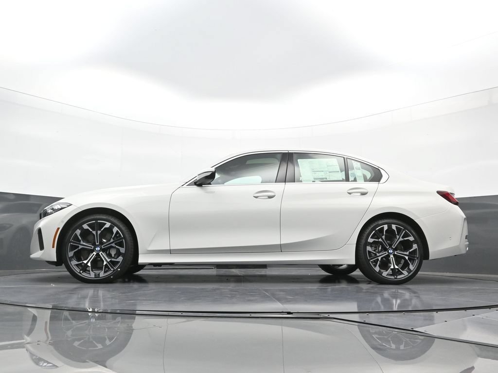 New 2026 BMW 330i xDrive Sedan w/ Convenience Package AWD/4WD image 23