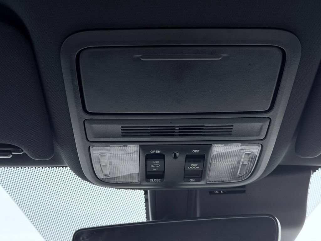 Used 2025 Honda Passport EX-L image 43
