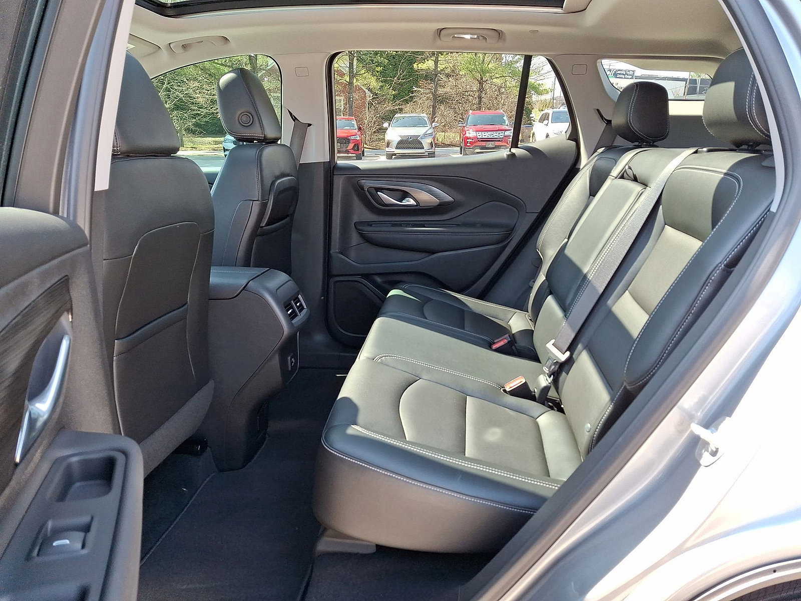 Certified 2023 GMC Terrain SLT w/ Infotainment Package II image 20