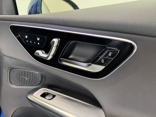 New 2025 Mercedes-Benz GLC 300 image 34