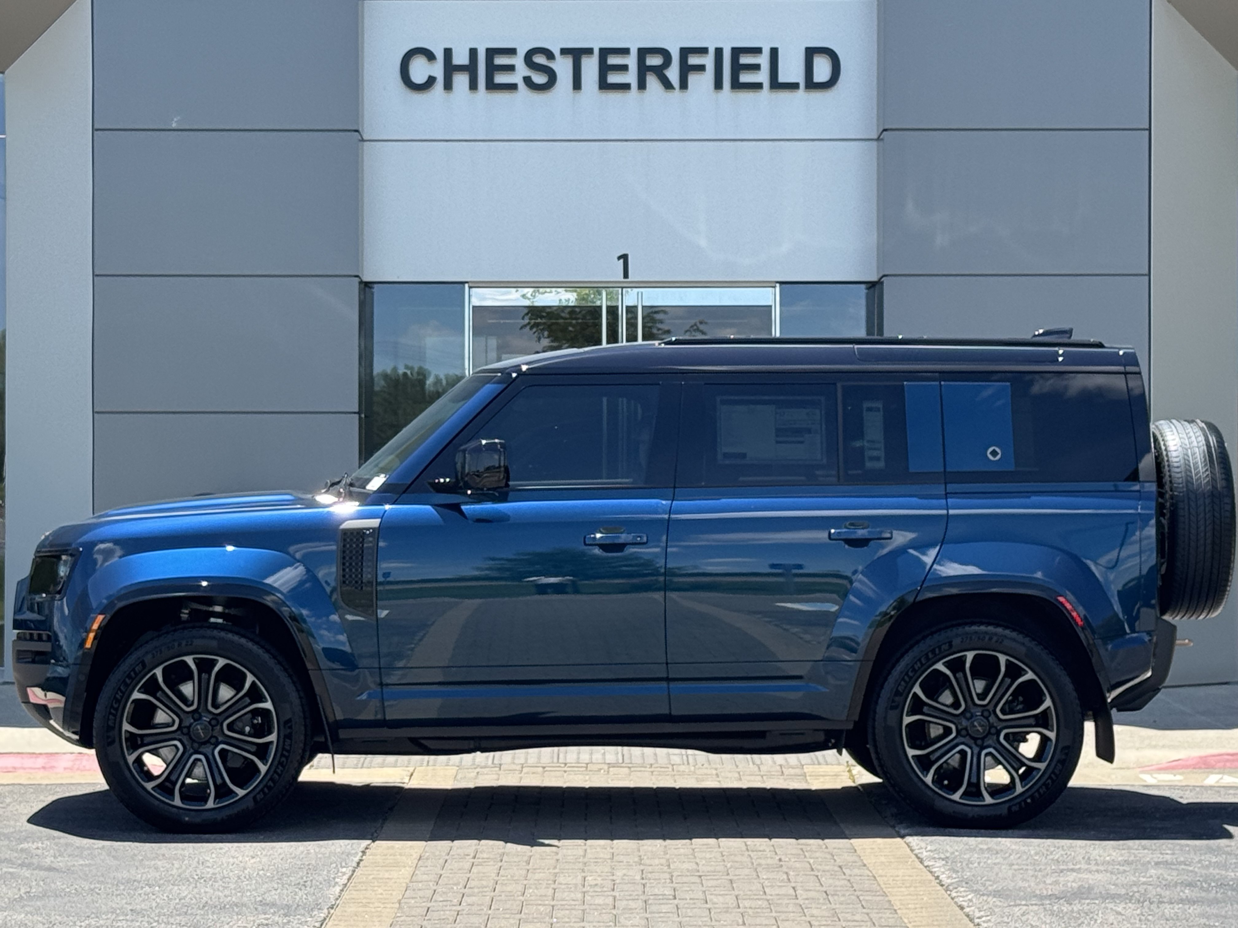 New 2026 Land Rover Defender 110 OCTA AWD/4WD image 6