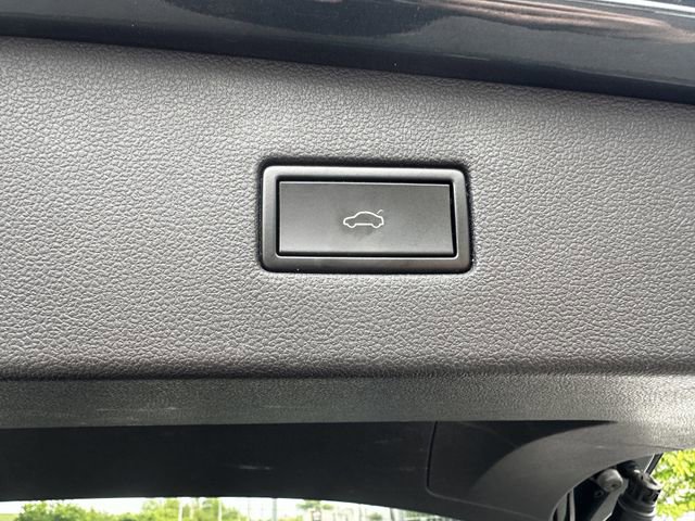 Used 2019 Volkswagen Tiguan SEL R-Line AWD/4WD image 43
