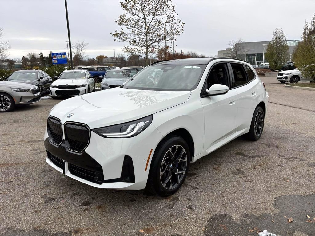 Certified 2025 BMW X3 xDrive30i w/ M Sport Package image 3