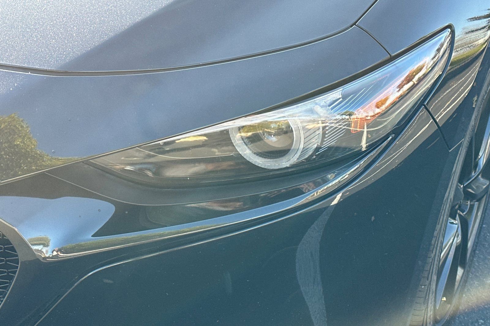 Used 2025 MAZDA MAZDA3 2.5 S Hatchback w/ Premium Pkg image 50