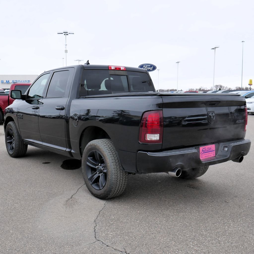Used 2017 RAM 1500 Sport w/ Black Ram 1500 Sport Group image 9