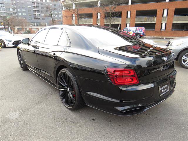 Used 2023 Bentley Flying Spur W12 image 2