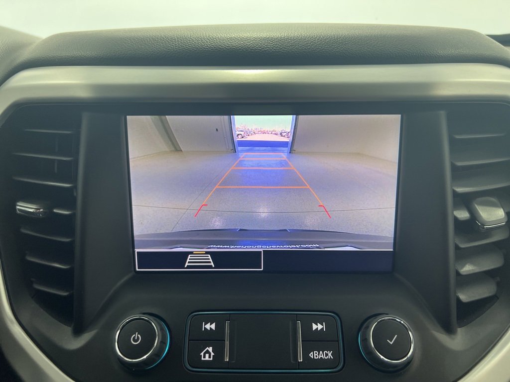 Used 2023 GMC Acadia SLE w/ LPO, Floor Liner Package image 33
