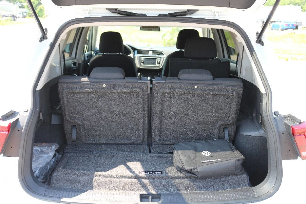 Used 2020 Volkswagen Tiguan S image 13