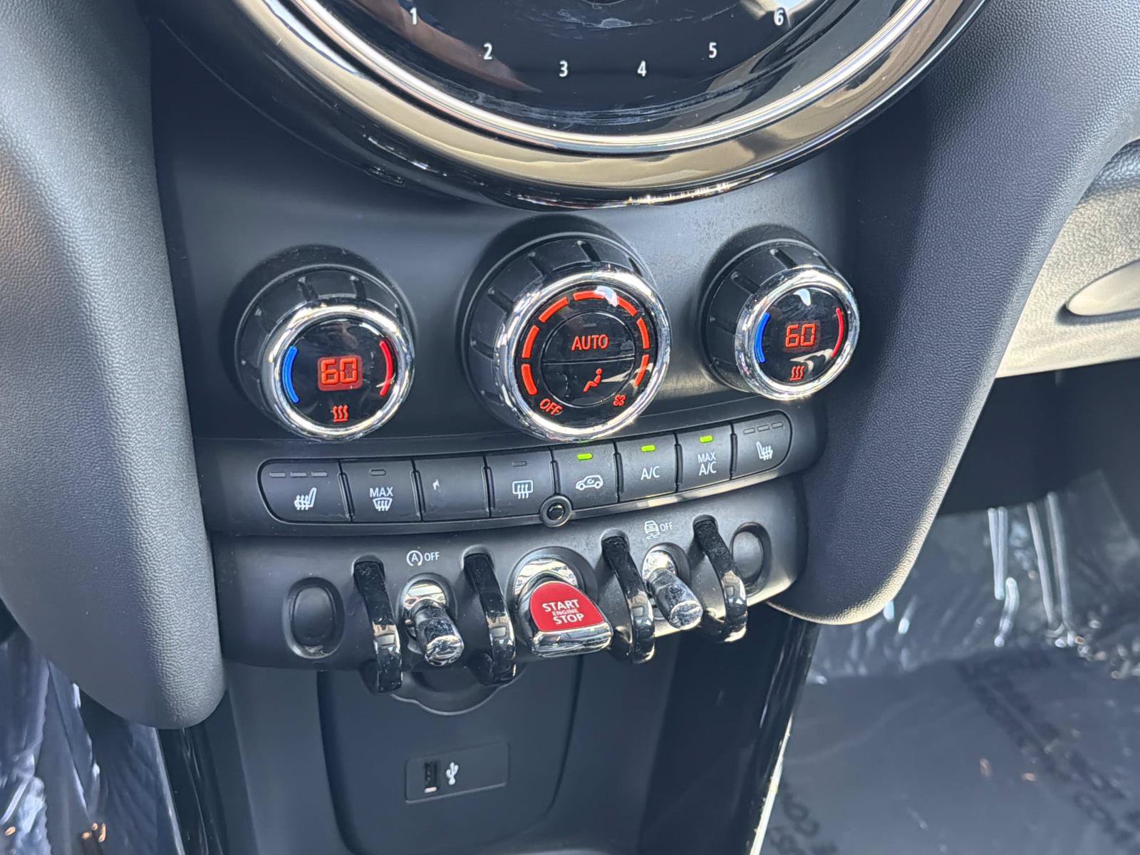 Certified 2024 MINI Cooper 4-Door Hardtop FWD image 20