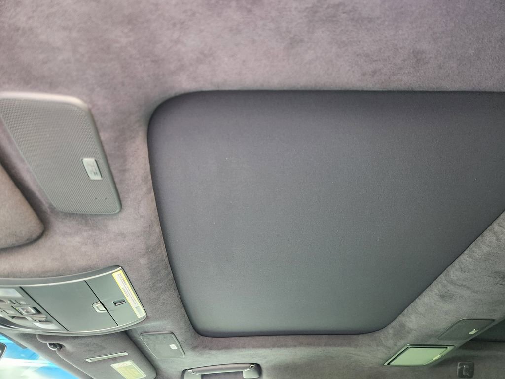 Used 2022 Lexus LS 500 AWD w/ Executive Package image 26