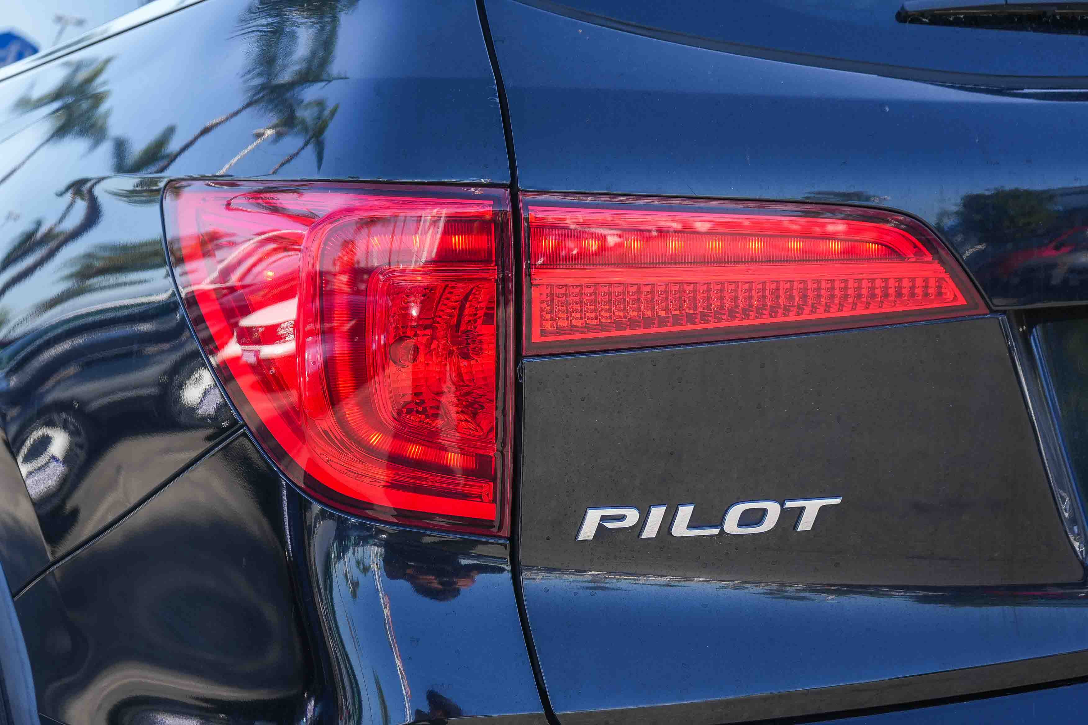 Used 2016 Honda Pilot EX-L image 11