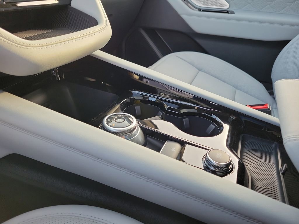 New 2026 Ford Explorer Platinum w/ LUX Leather Package image 29